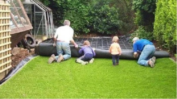 幼儿园场地，请选择人造草坪